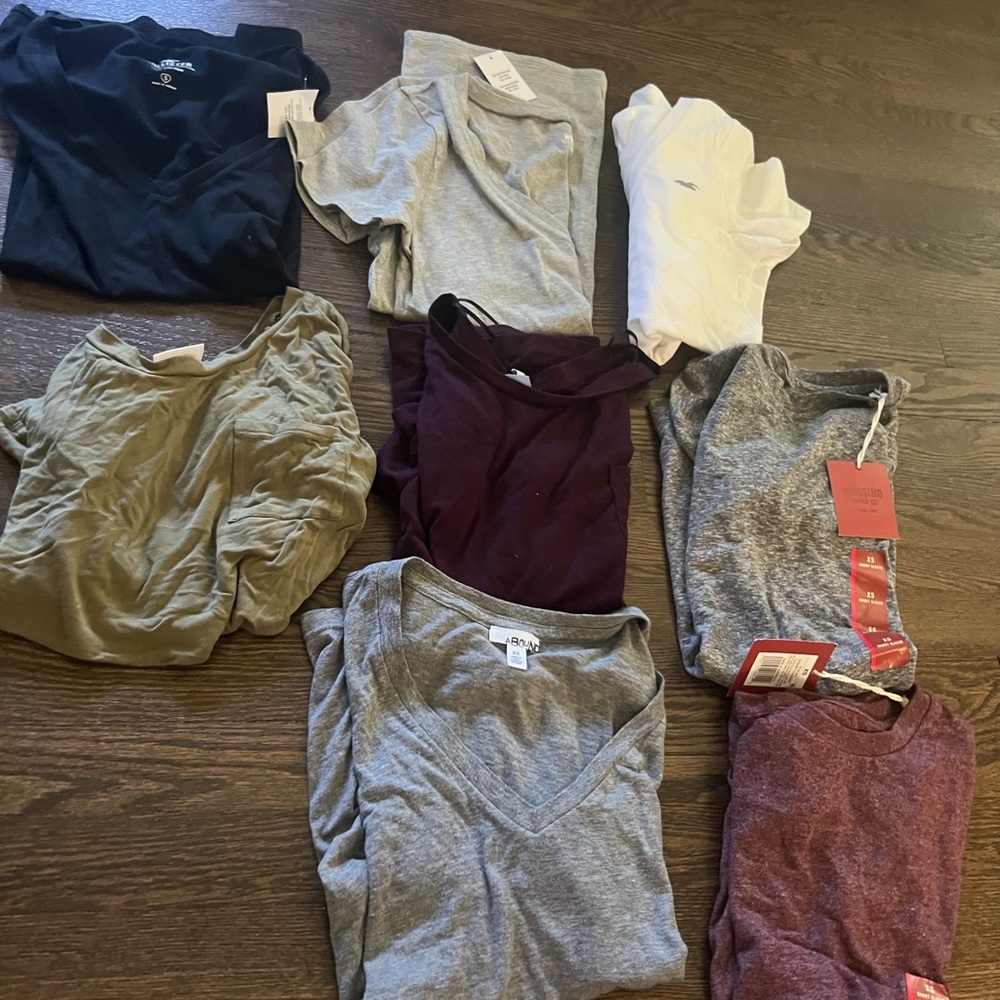 A bunch of tee shirts pack